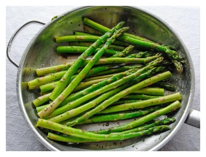 Asparagus Cooked From Frozen, Cut, Drained