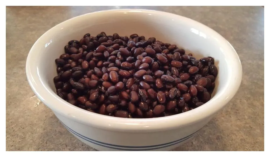 Cooked Drained Dry Black Beans