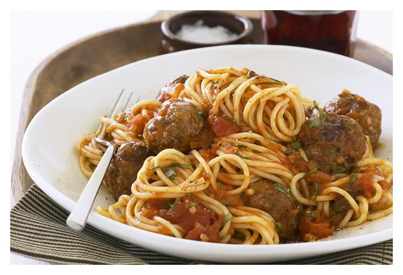 Home Recipe Spaghetti With Meatballs And Tomato Sauce